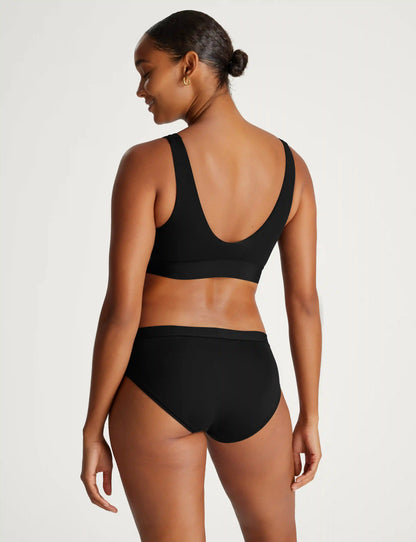 Second Skin Pullover V-Neck Bra