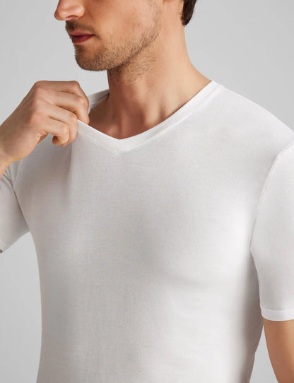 Second Skin High V-Neck Stay-Tucked Undershirt