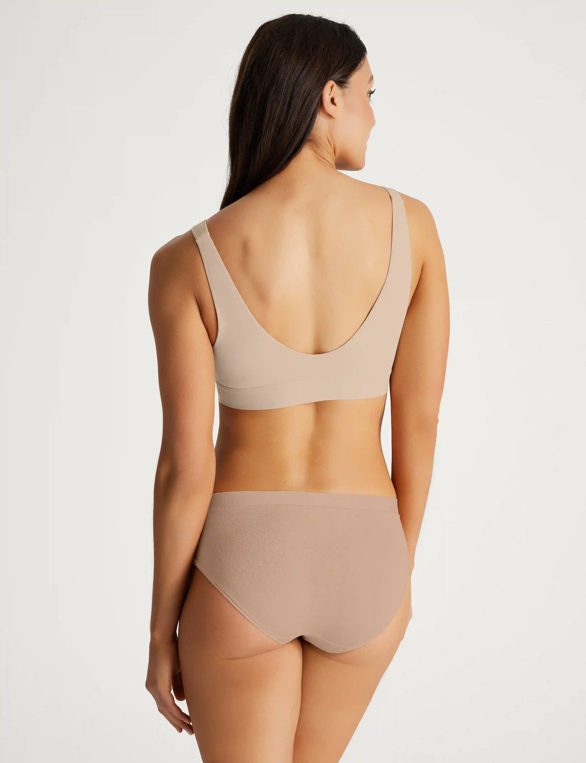Second Skin Pullover V-Neck Bra