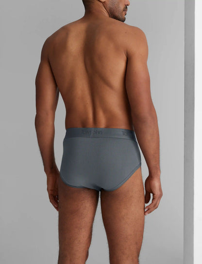 Second Skin Brief